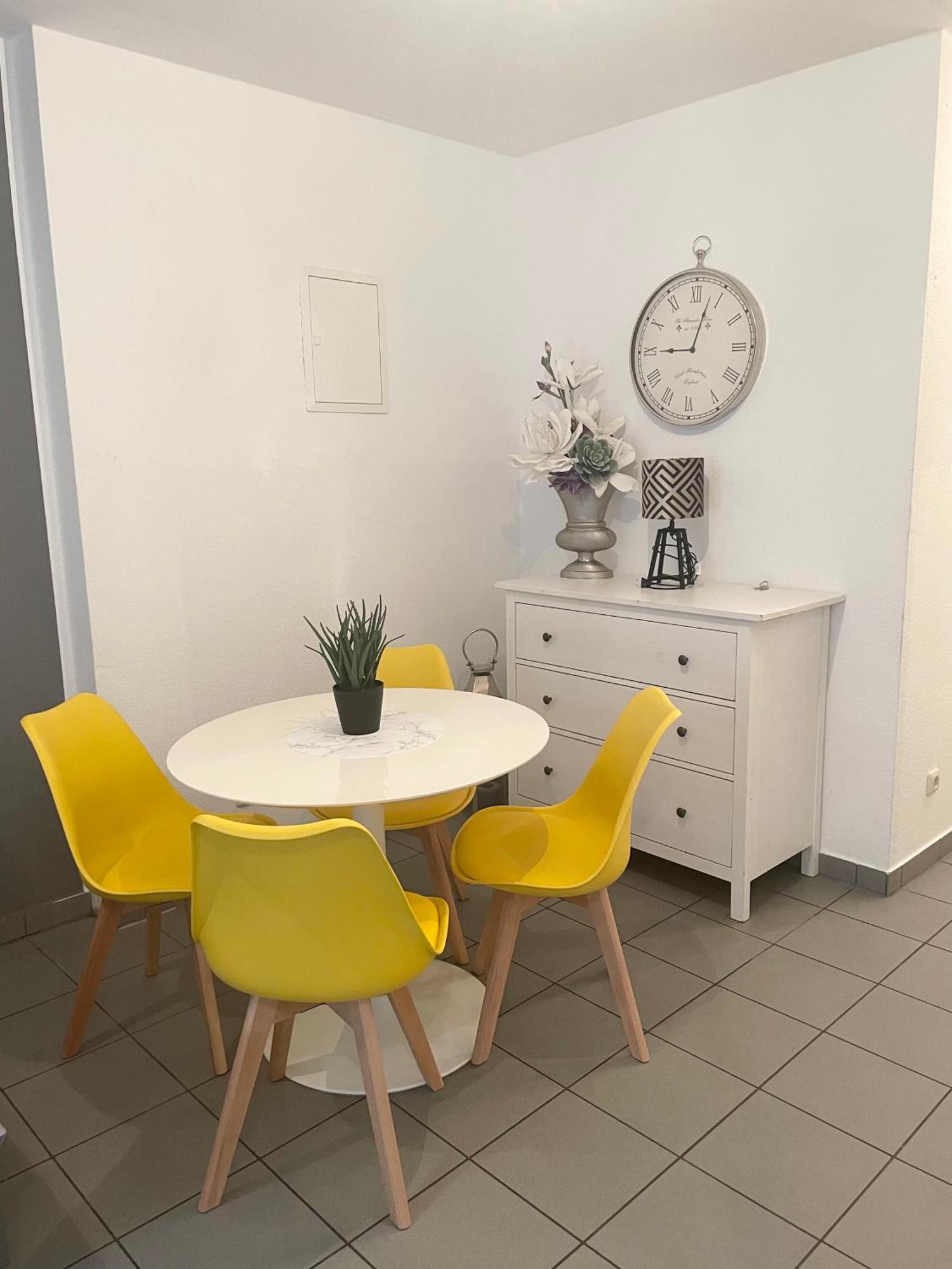 Toplage Innenstadt Koeln-Neumarkt! Gemuetliche Wohnung Luaran gambar